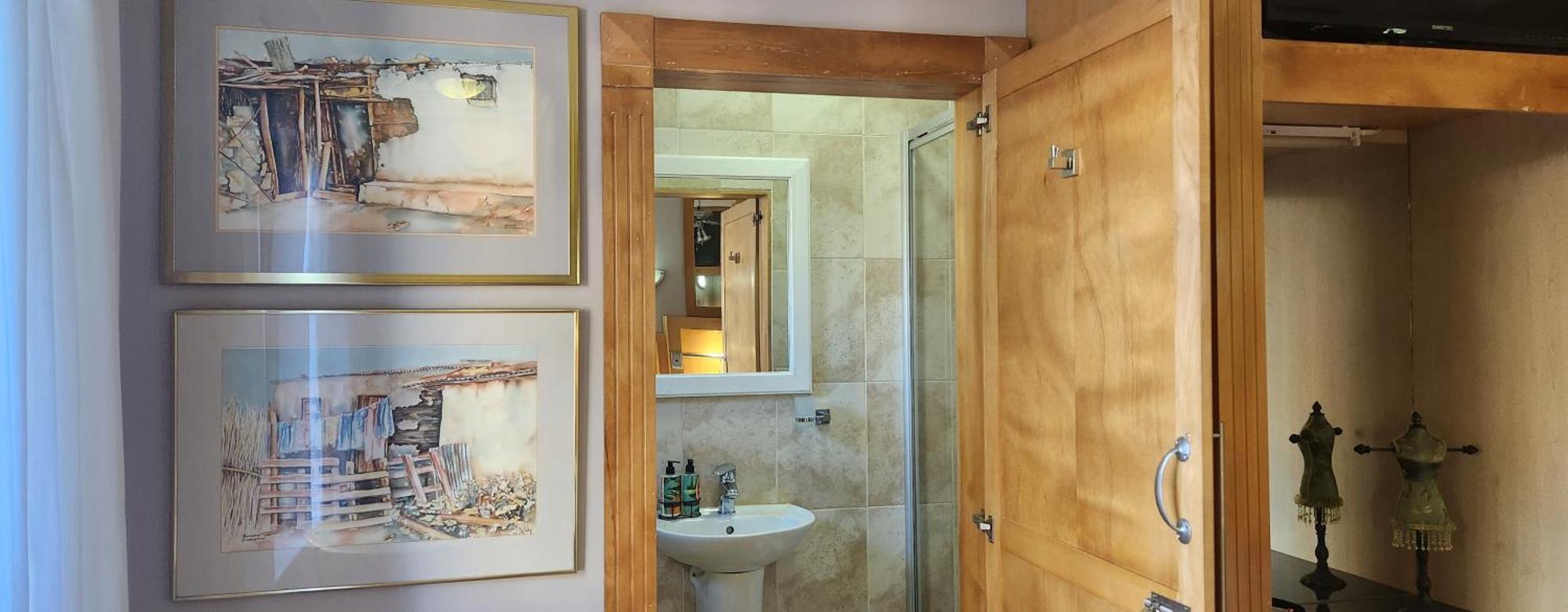 The Wooden Leg Guesthouse Kleinmond Exterior foto